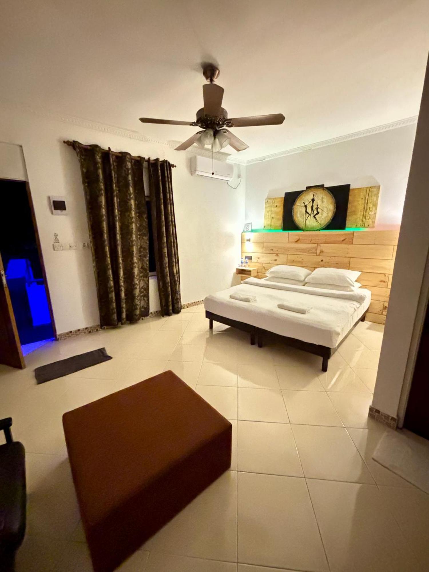 Aloha Inn Himmafushi Esterno foto