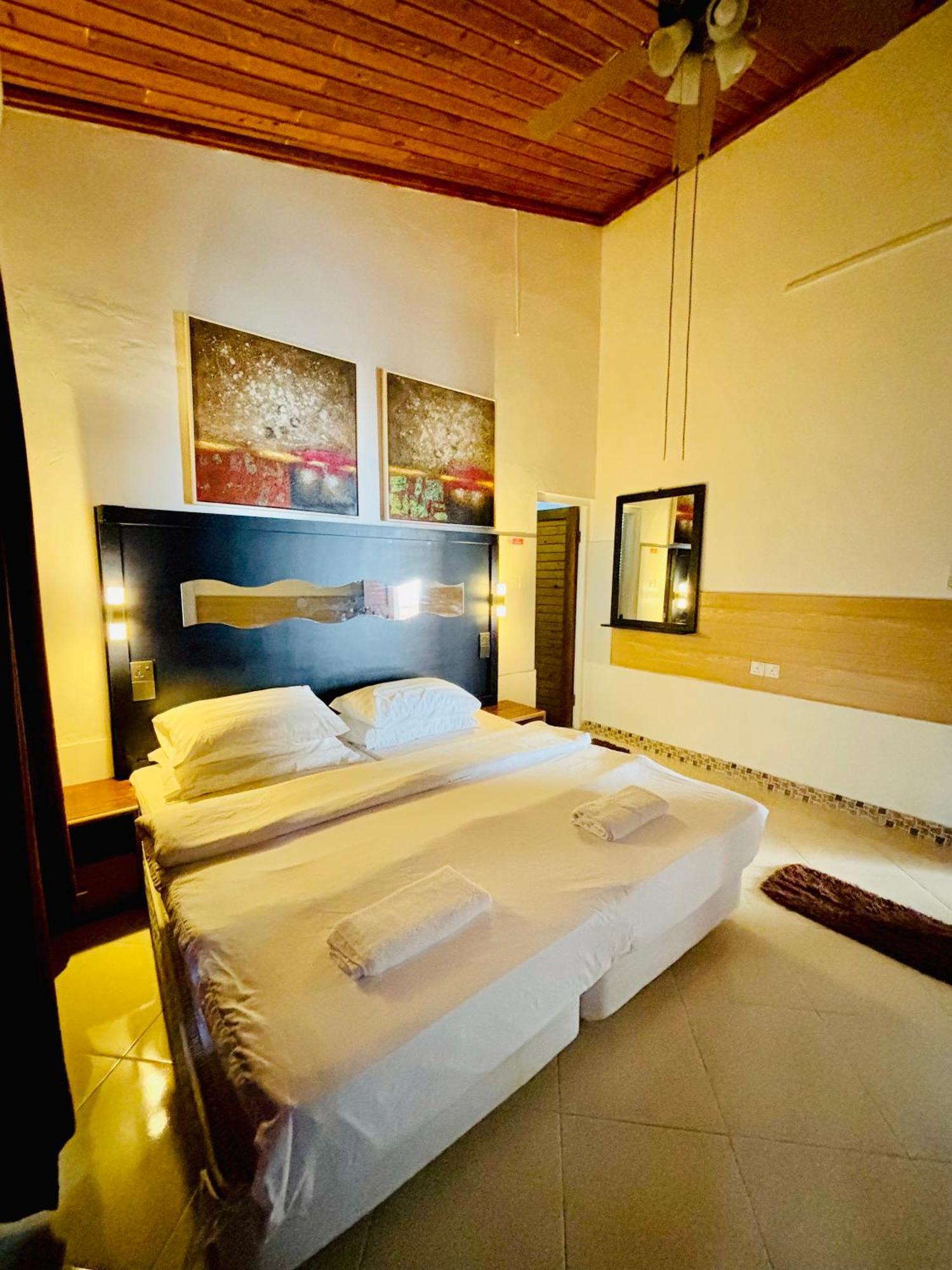 Aloha Inn Himmafushi Esterno foto